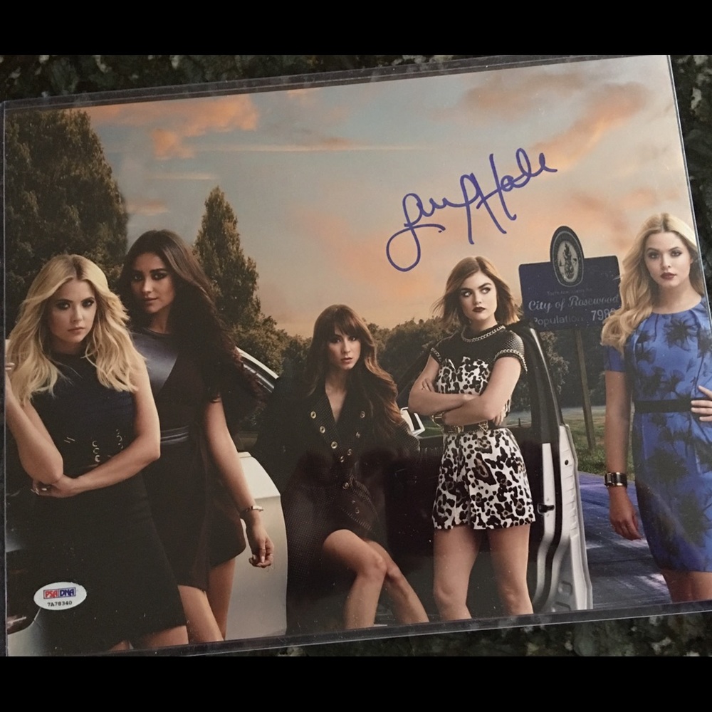 Lucy Hale Autograph